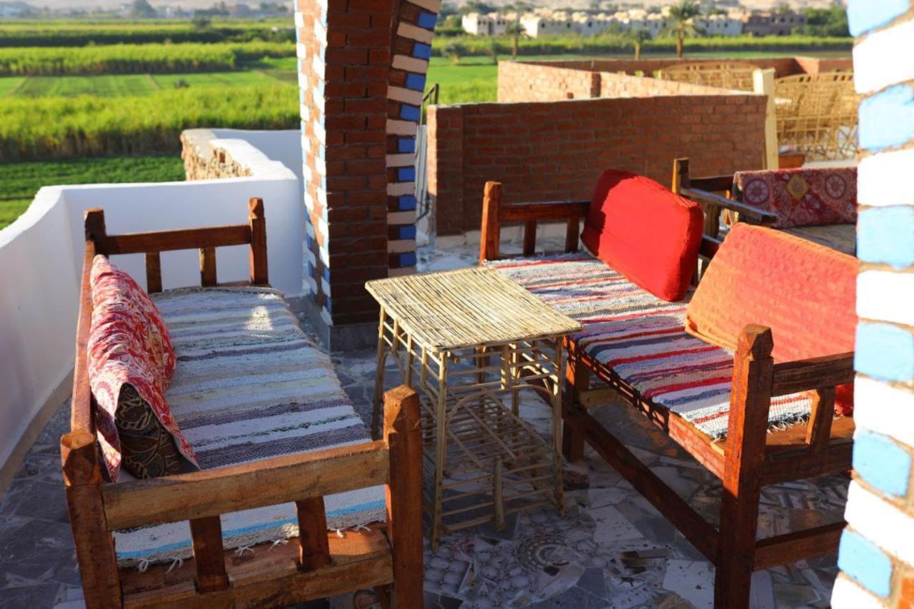 Quiet Gate Guest House Lel Agalta Extérieur photo