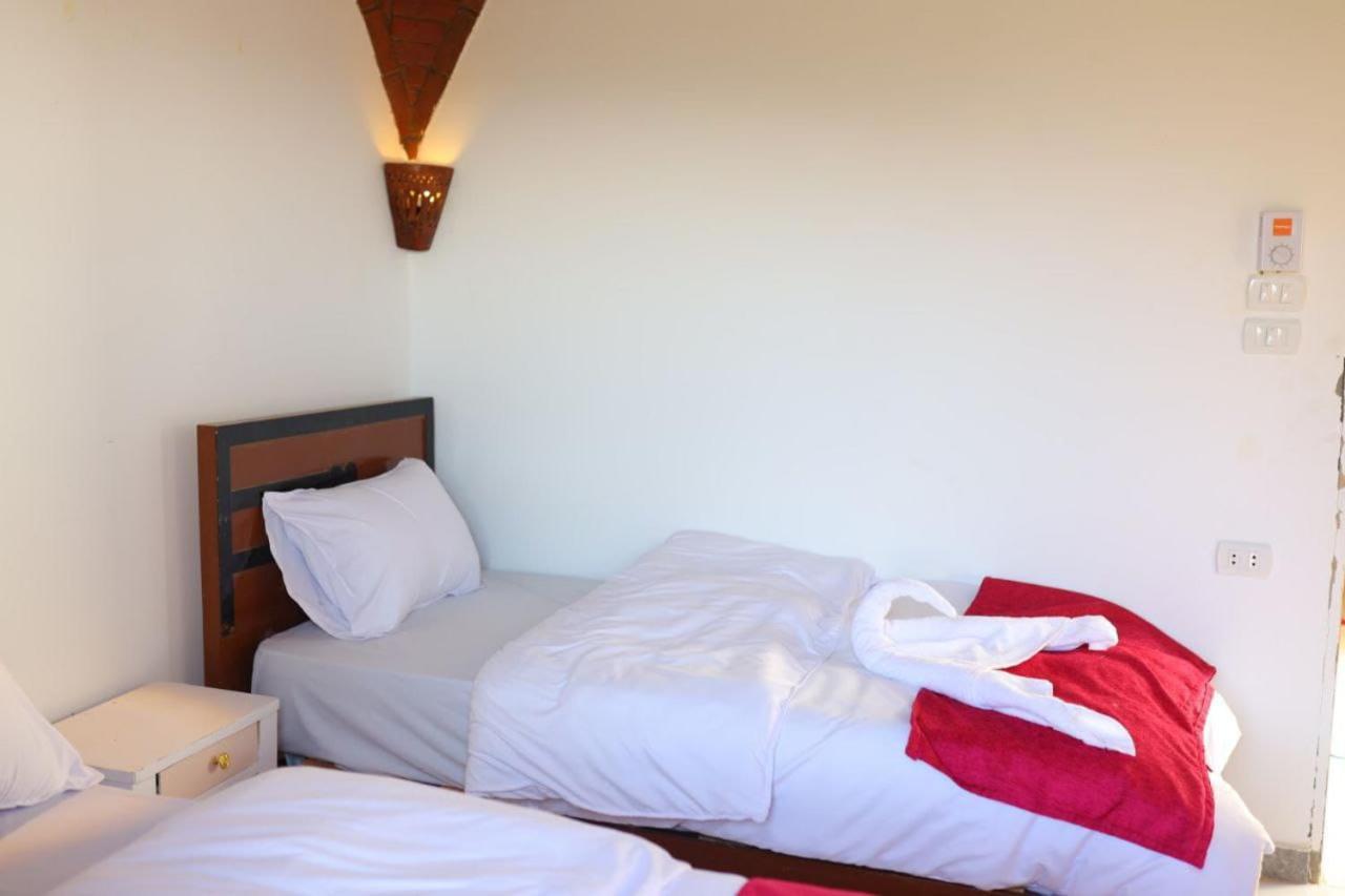 Quiet Gate Guest House Lel Agalta Extérieur photo